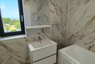 Inchiriez apartament 4 camere,faleza nord,zona Pescarie,Bd Mamaia 294B - 16