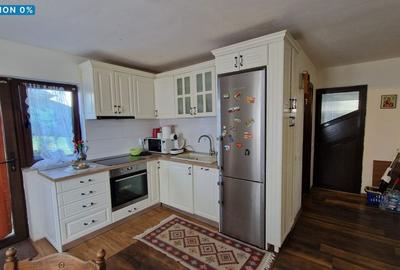 Casă cu 4 camere în Săsar