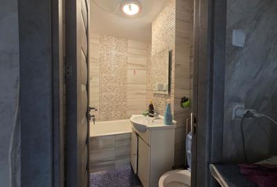 Apartament de inchiriat, 3 camere, decomandat, 52 mp, Mircea cel Batran - 14