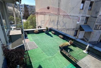 DE INCHIRIAT: Apartament spatios cu 3 camere si terasa generoasa - 9