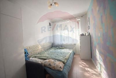 Apartament cu 3 camere semidecomandat în Tomis Nord