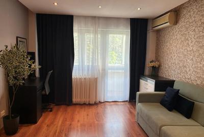 Apartament 2Camere,Tineretului ,bl.1980,et.3/10,Amenajat,mobilat,PET FRIENDLY - 1