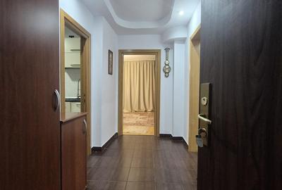 Apartament cu 4 camere decomandat, mobilat în Sebastian
