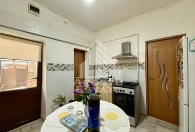 Apartament cu 2 camere si curte de vanzare in Complexul Studentesc - 8