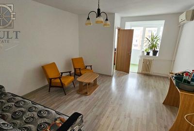 Garsoniera-Bloc Mixt-Metrou Titan - 1