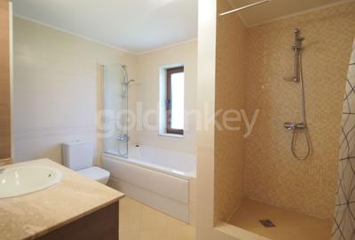 Vila individuala in cartier rezidential cu paza si piscina - 9