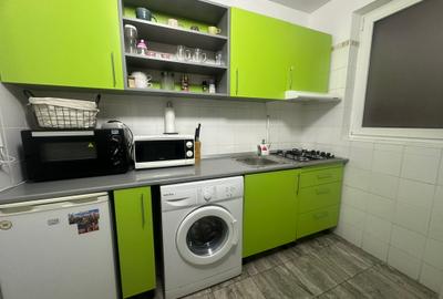 Calea Victoriei, 2 camere dec, et.3, balcon, bloc termoizolat,  zona linistita - 35