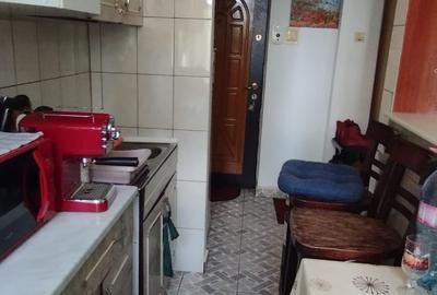 APARTAMENT 2 CAMERE, ETAJ 3, MOBILAT SI UTILAT, PODU ROS - 6