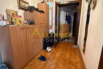 Apartament 2 camere etaj 1 zona Unirii centrala perfect pentru locuit sau invest - 7