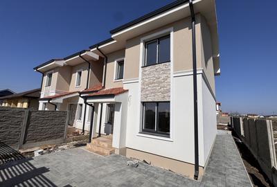 Duplex cu 4 camere în Moșnița Nouă