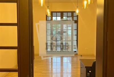 Spatiu birouri 6 camere 4 parcari pretabila birouri zona Centrala - 1