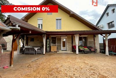 Casă individuală cu 6 camere în Sânandrei