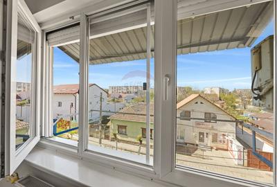 Garsoniera de vânzare zona UTA, etaj 2 - 6