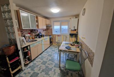 Apartament de 3 camere, 67 mp., zona Han - 1