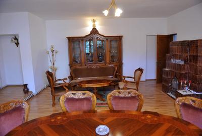 Vila de pe cărțile poștale - 13