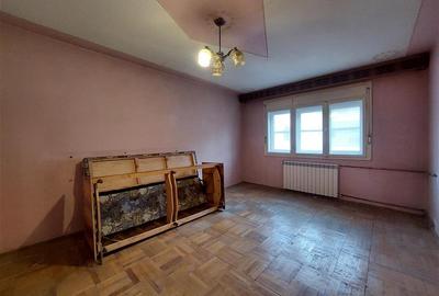 Apartament cu 2 camere decomandat în Ultracentral