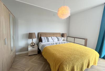 Apartament de inchiriat -2 camere + parcare - 18