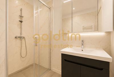 FIRST RENT/ IANCU NICOLAIE/ PRIVELISTE LAC/ PARCARE/ DRESSING - 18
