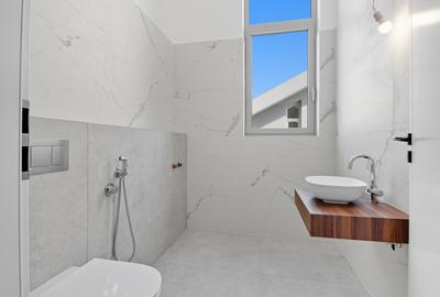 COMISION 0% - PIPERA - VILA 6 CAMERE - 20