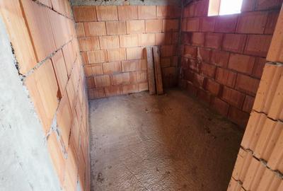 Vilă P+1 la roșu, 5 camere, 143 mp utili, teren 450 mp, Cocosesti - 40