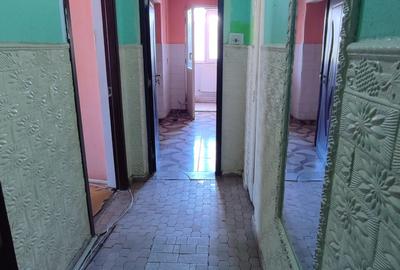 Ap. 3dec. Micro 38, etaj 3, 68mp - 1