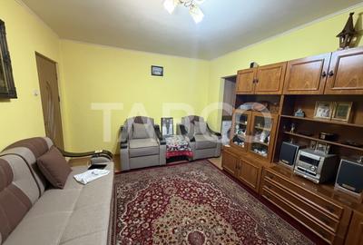 Apartament 3 camere etaj 3 boxa la subsol aer conditionat 62 mpu - 2