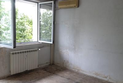 Apartament 3 camere semidecomandat cu posibilitate de centrala termica - 1