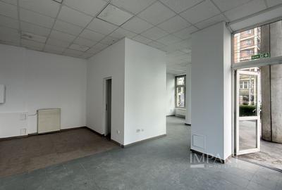 Spațiu comercial, de 50 mp, în Central