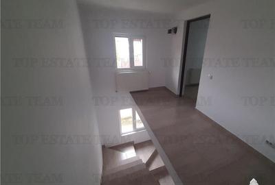 Casa spatioasa cu 8 camere si teren de 801 mp - ideala pentru 2 familii - 7