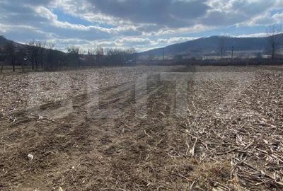 Teren Construcții intravilan de 500 mp, în Periferie