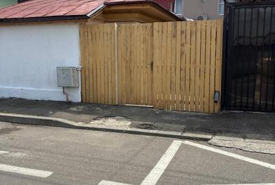 Casă individuală cu 3 camere în Rahova