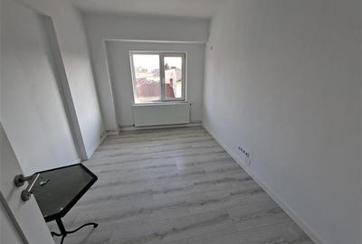 Inchiriere apartament ideal pentru activitate de birou zona Prefectura Centru, C - 5