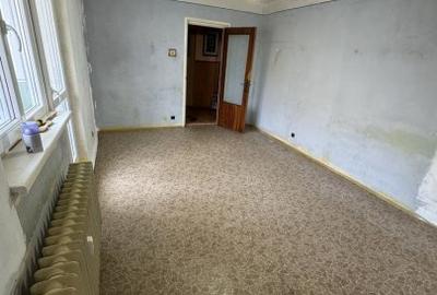 Apartament cu 2 camere decomandat în Rahova