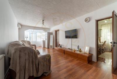 Apartament cu 3 camere decomandat, mobilat în Ultracentral