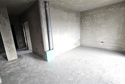 Apartament cu 3 camere semidecomandat în Baciu