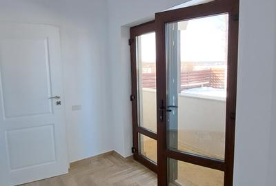 CASA 4 CAMERE CU SUPRAFATA GENEROASA IN  STIL NEOROMANESC - 45