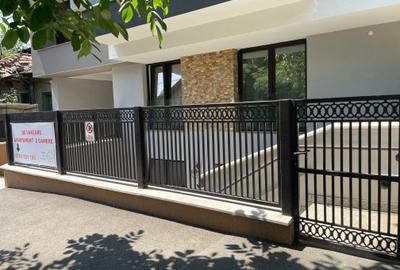 Apartament 2 camere/Curte proprie/COMISION O - 1