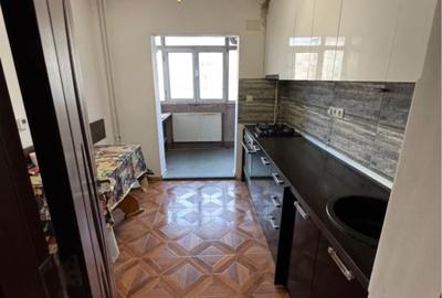 Apartament 3 camere - CENTRALA PROPRIE - zona RAHOVA - 4