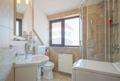 Casă cu 2 apartamente în Brasov, investiție sigură sau căminul ideal - 10