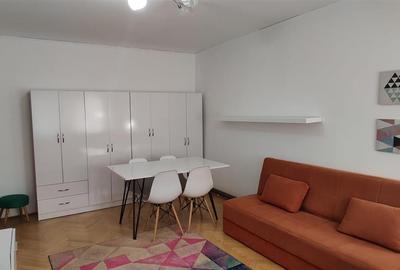 Apartament cu 3 camere decomandat, mobilat în Gară