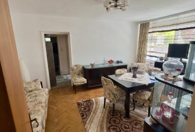 Apartament 3 camere | Piata Berceni | Bloc anvelopat | Straduintei - 2