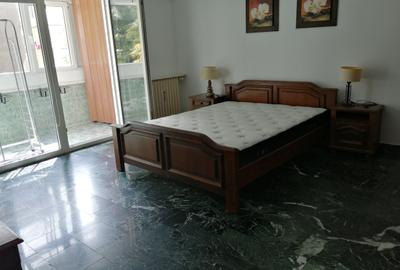 Dorobanti - Colegiul I.L.Caragiale, apartament spatios, etaj 1 - 11