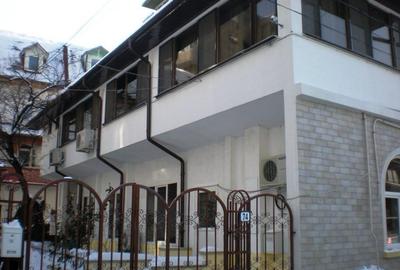 Apartament 5 camere,  Etaj integral vilă monument arhitectural - 1