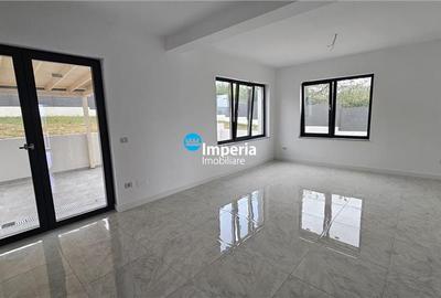 Priveliste superba si finisaje de top – Casa noua in Barnova - 2