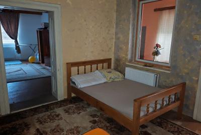 Casa 6 camere libera la vanzare RASNOV - 6