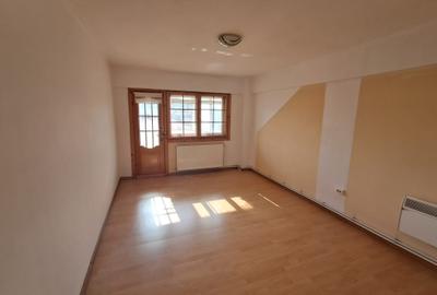 Apartament 2 camere Zona BCR - Cuza Voda - 55 mp - 11