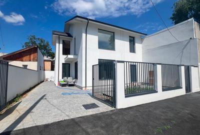 Vila noua | 5 camere | 4 dormitoare | curte proprie - 1