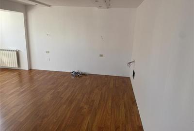 Apartament 4 camere transformat in 3 camere , zona ultracentrala Piata Moldovei - 4