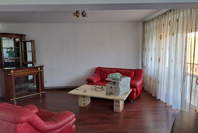 Apartament cu 3 camere de vanzare, Dorobantilor