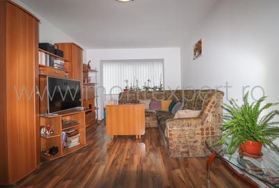 Apartament Cu 3 Camere, De Vanzare In Sinaia, Zona Izvor!